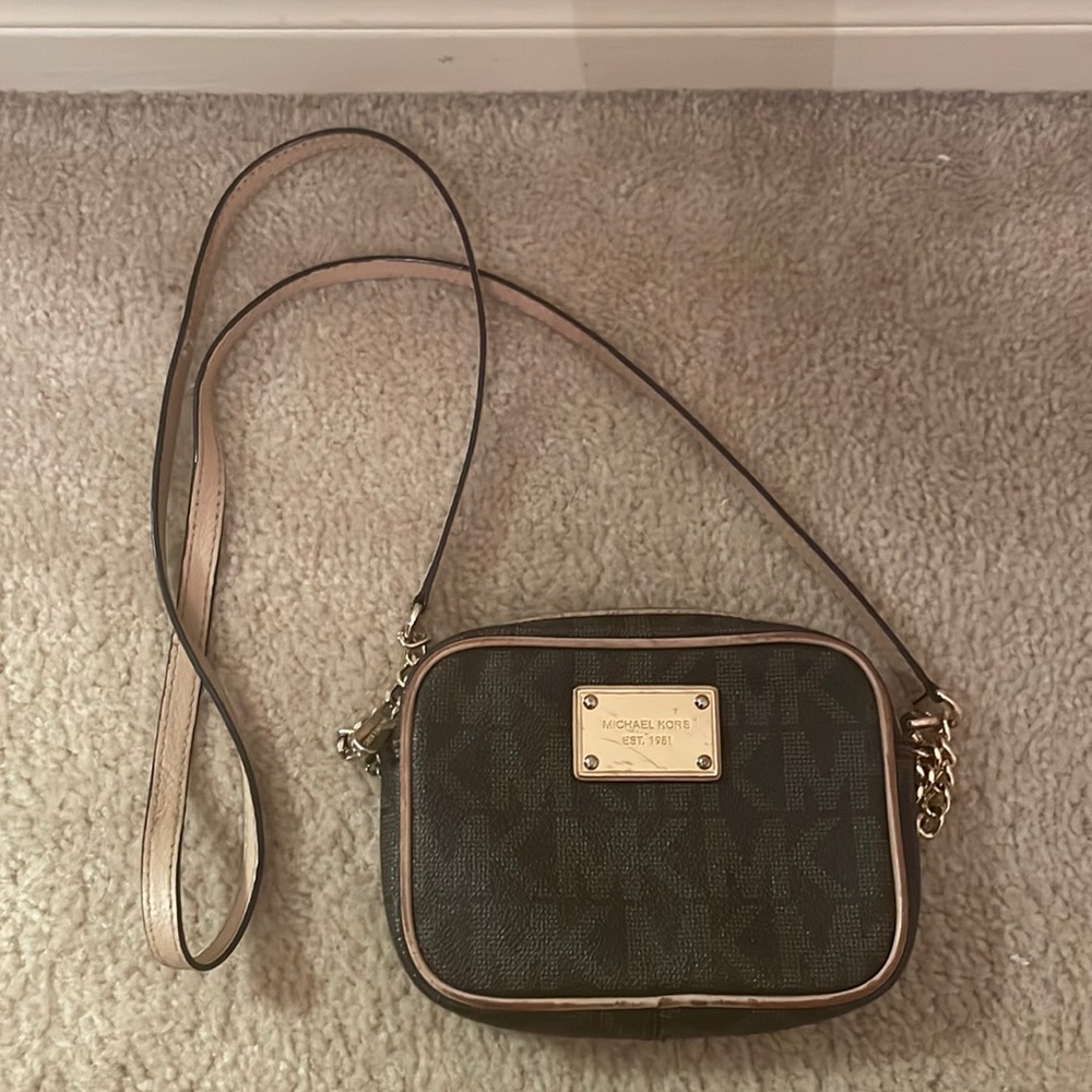 Michael Kors Crossbody Purse